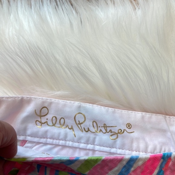 Lilly Pulitzer Scallop Buttercup Shorts in Pink Pout Shellabrate - Picture 5 of 7